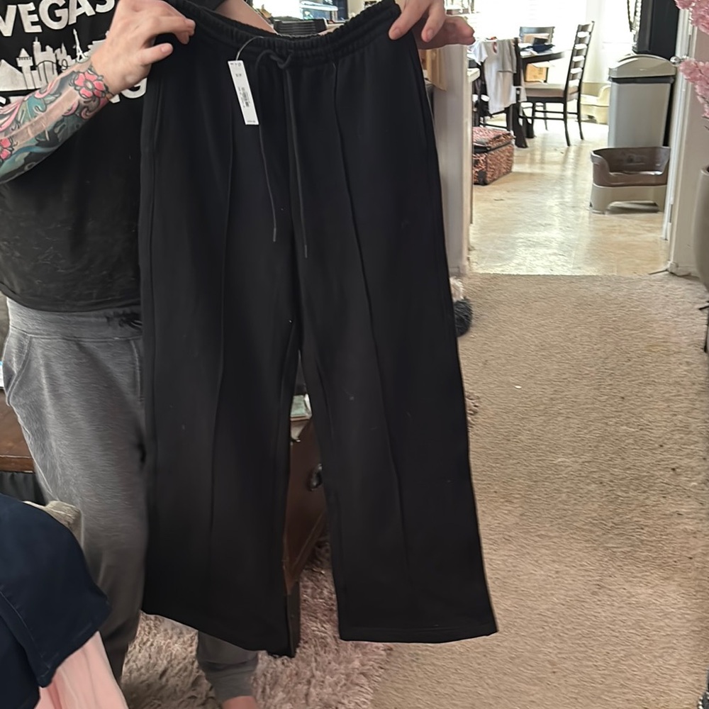 Women’s Black SweatPants